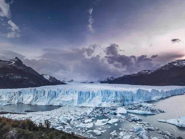 El Gobierno promulgó la reforma a la Ley de Glaciares y entró así en ...