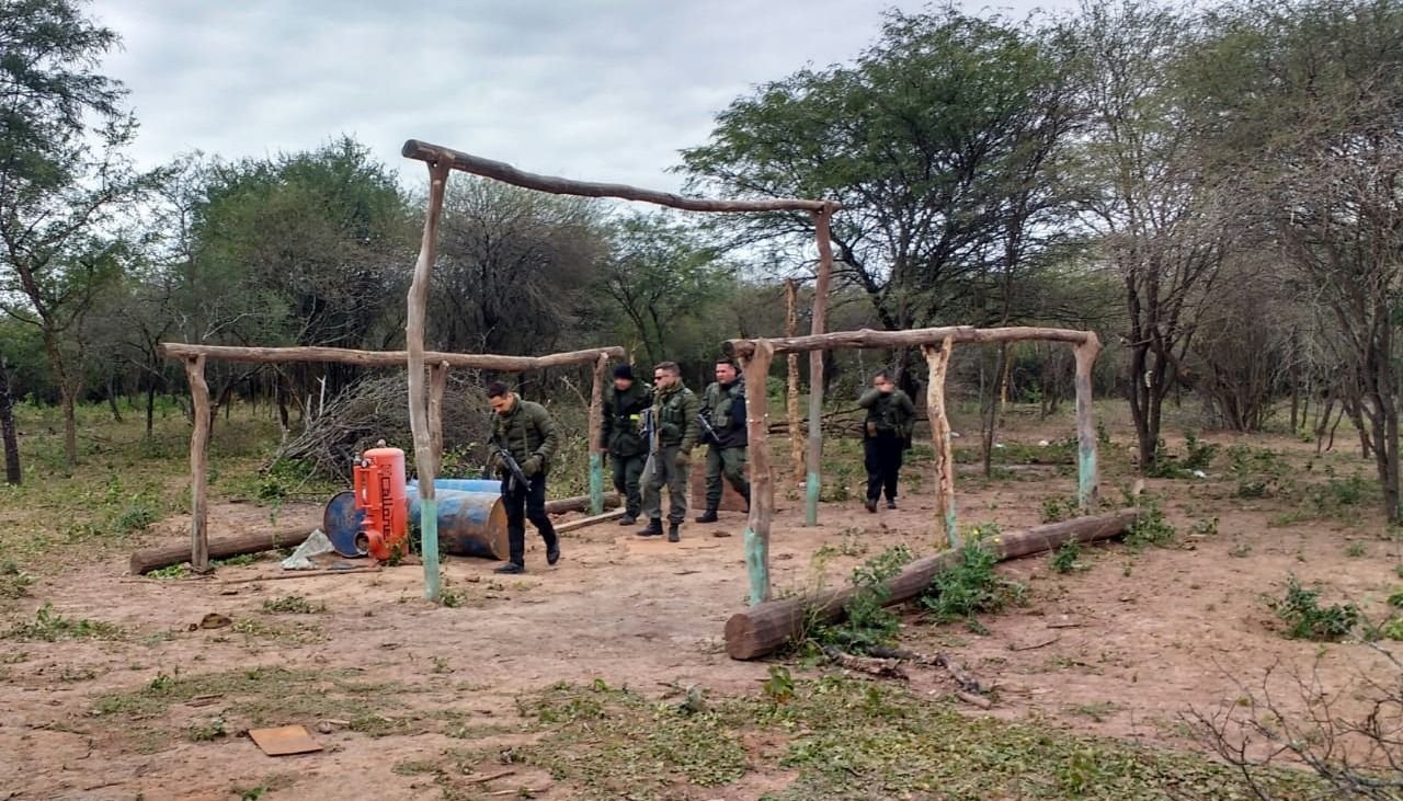 Desbarataron un campamento narco en el monte salteño donde se envainaba ...