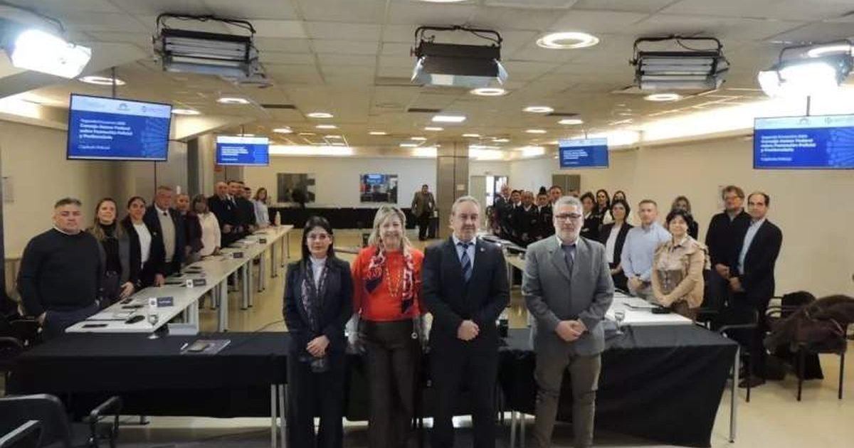 formación policial