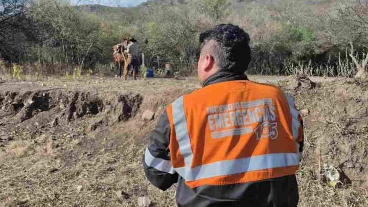multó a un hombre que intentaba quemar basura