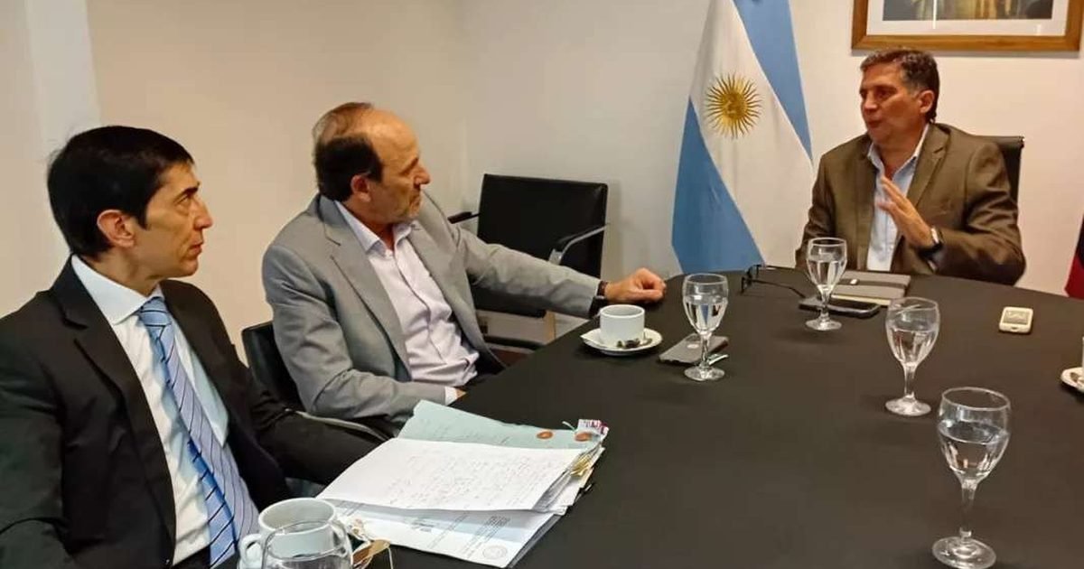 ministro Avellaneda reunión Sindicatura General