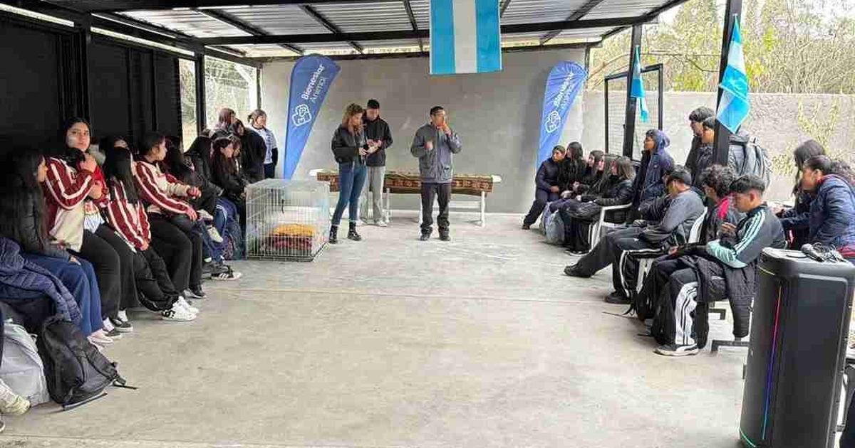 colegio Arturo Illia visitaron el Centro de Adopciones