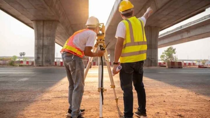 ingeniero civil y tornero