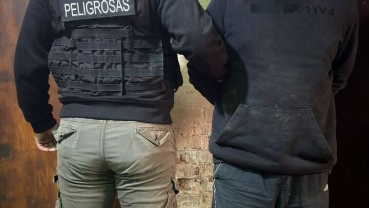 detienen a un hombre con cocaína