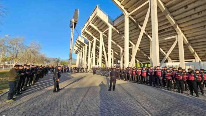 operativo de seguridad River - Aldosivi