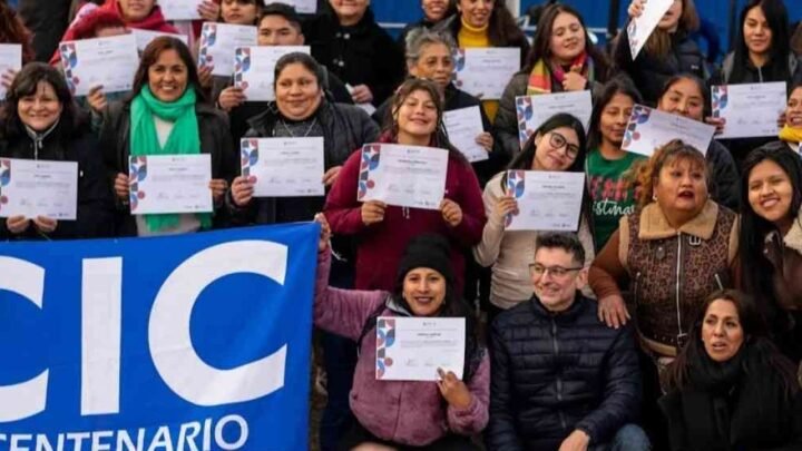 cursos gratuitos en los barrios