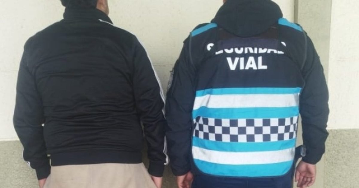 hombre requerido por la Justicia