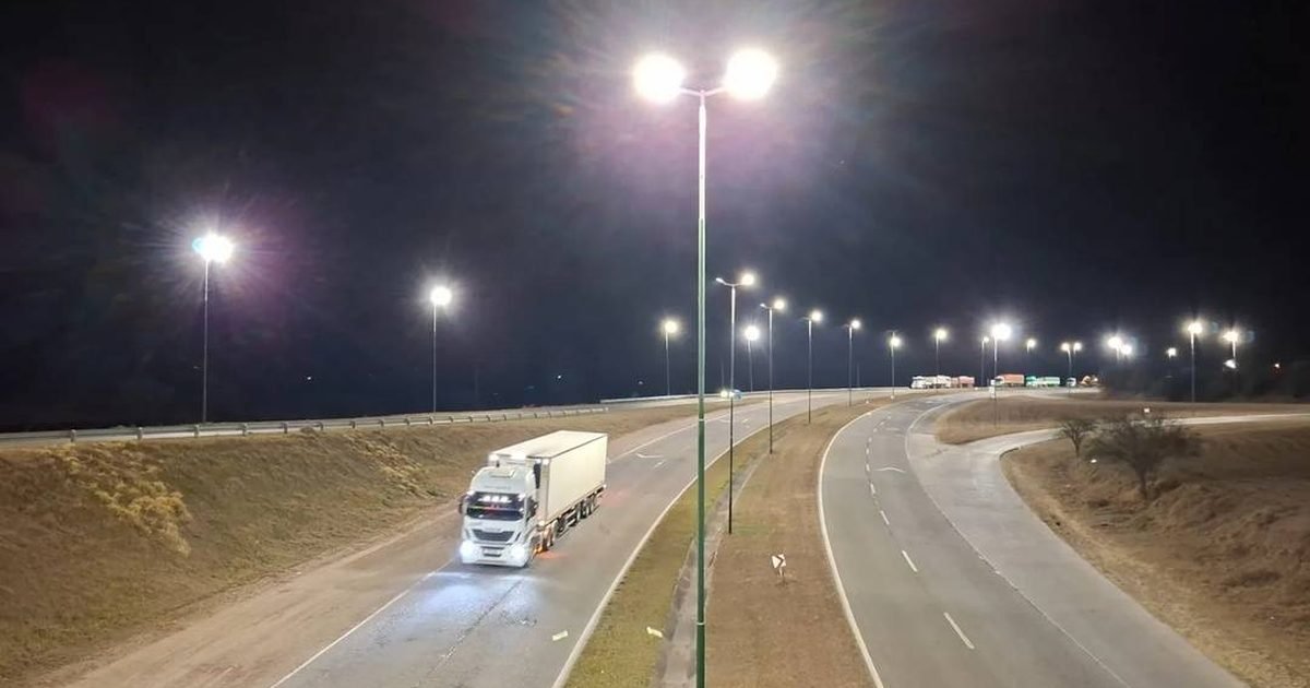 luces LED en el Acceso Norte
