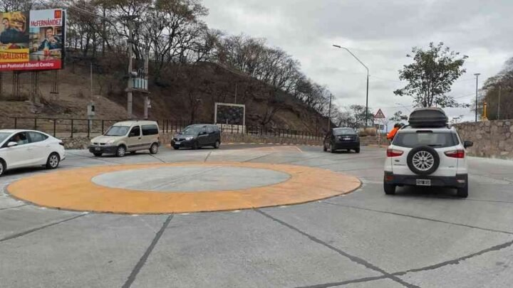 rotonda de acceso al cerro San Bernardo