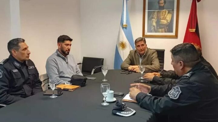 reunión autoridades de Seguridad