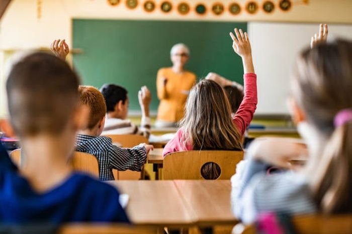 denuncia colegio Tres Cerritos Denuncian penalmente escuela negar