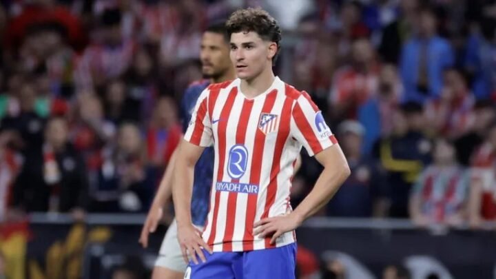 Atlético de Madrid exige a Julián Álvarez su regreso antes del interés del Barcelona