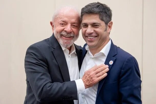 Kicillof Milei Lula Axel critica Javier ataques da Silva Nos hace pasar vergüenza