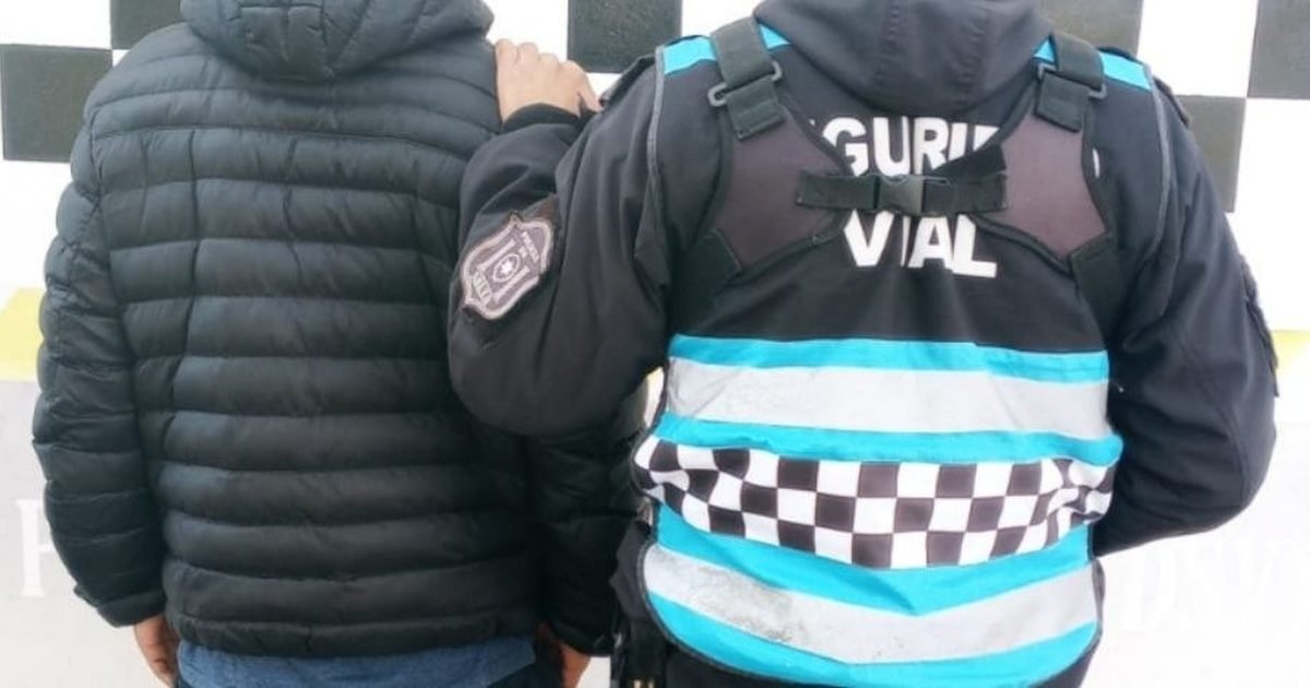 hombre con droga ruta 68