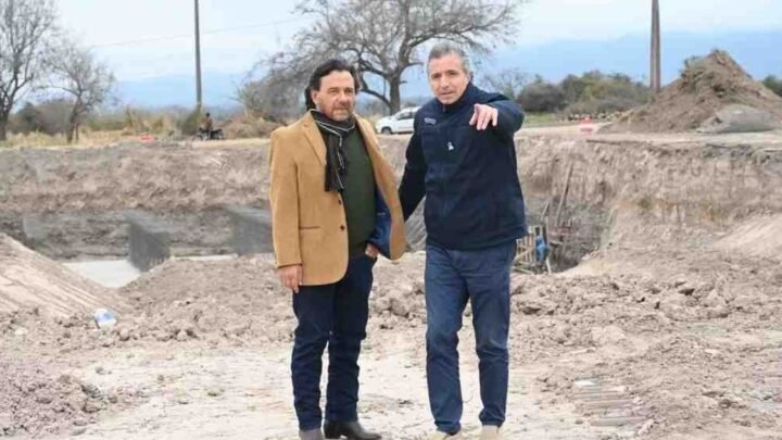 canal pluvial Autopista del Valle de Lerma