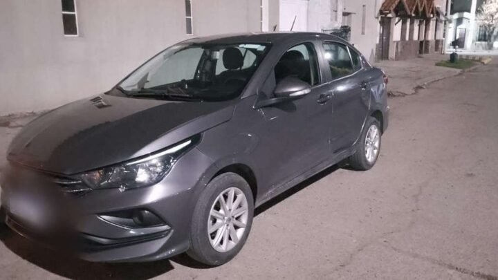 Cerrillos auto secuestrado