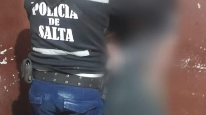 robo de celular en barrio Centro