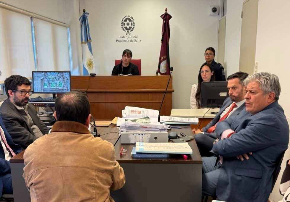 estafa terrenos inhabitables Condenan abogado cómplice venta
