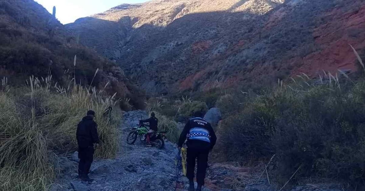 Cafayate rescate moto barranco