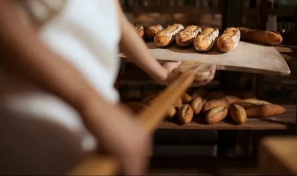 El consumo de pan y facturas se desploma en la era Milei: cierre de panaderías y pérdida de empleos
