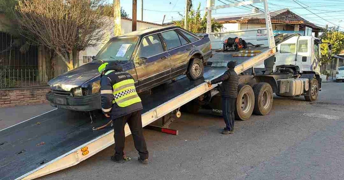 auto abandonado Salta