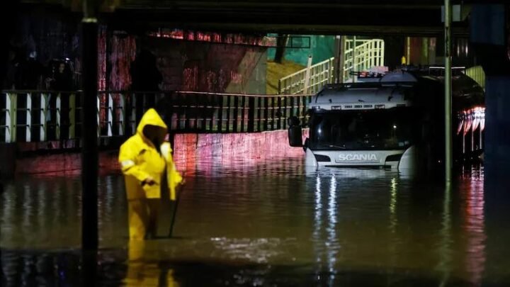Temporal en Chile deja cuatro muertos y miles de evacuados, con alerta roja en Valparaíso