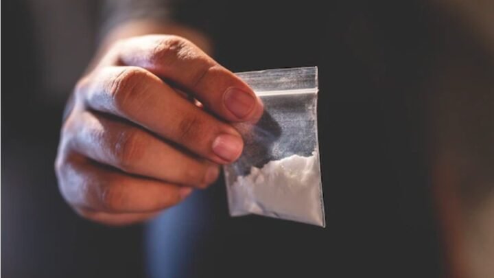 Fue encontrado con estupefacientes en un procedimiento por violencia familiar