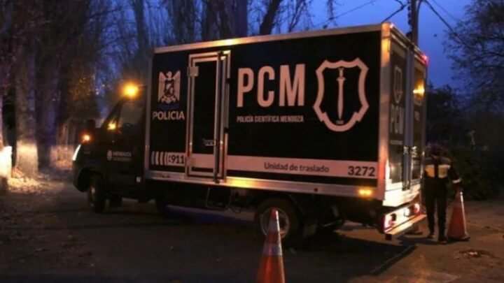 homicidio Mendoza asesinan puñaladas novio mujer prenden fuego