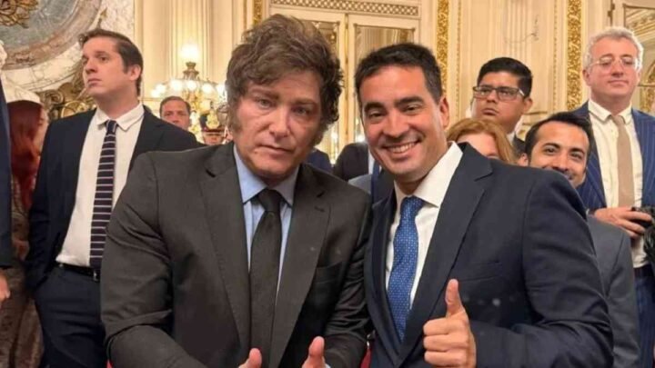 Javier Milei Ravier dólar defiende descarta 1 800