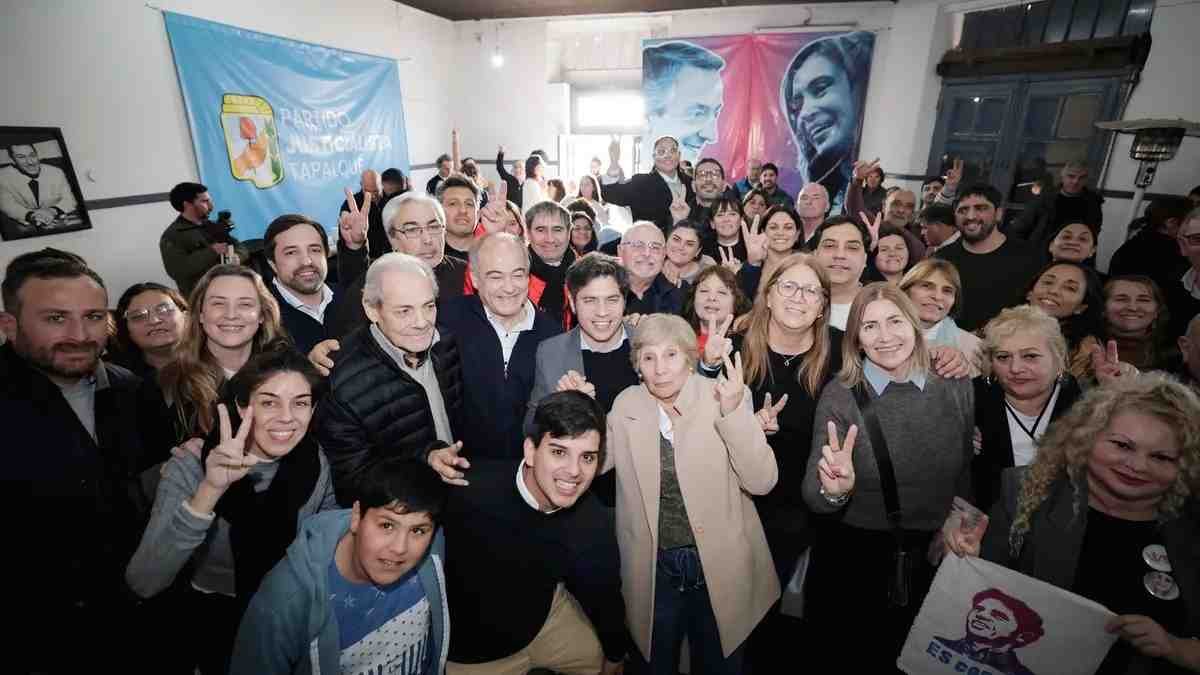 Kicillof Milei Argentina criticó aboga reconstruir pueblo
