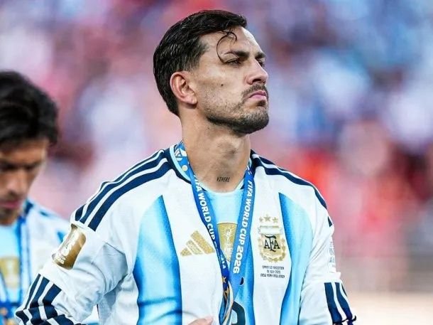 Leandro Paredes, con fisura en costilla, genera preocupación en Boca