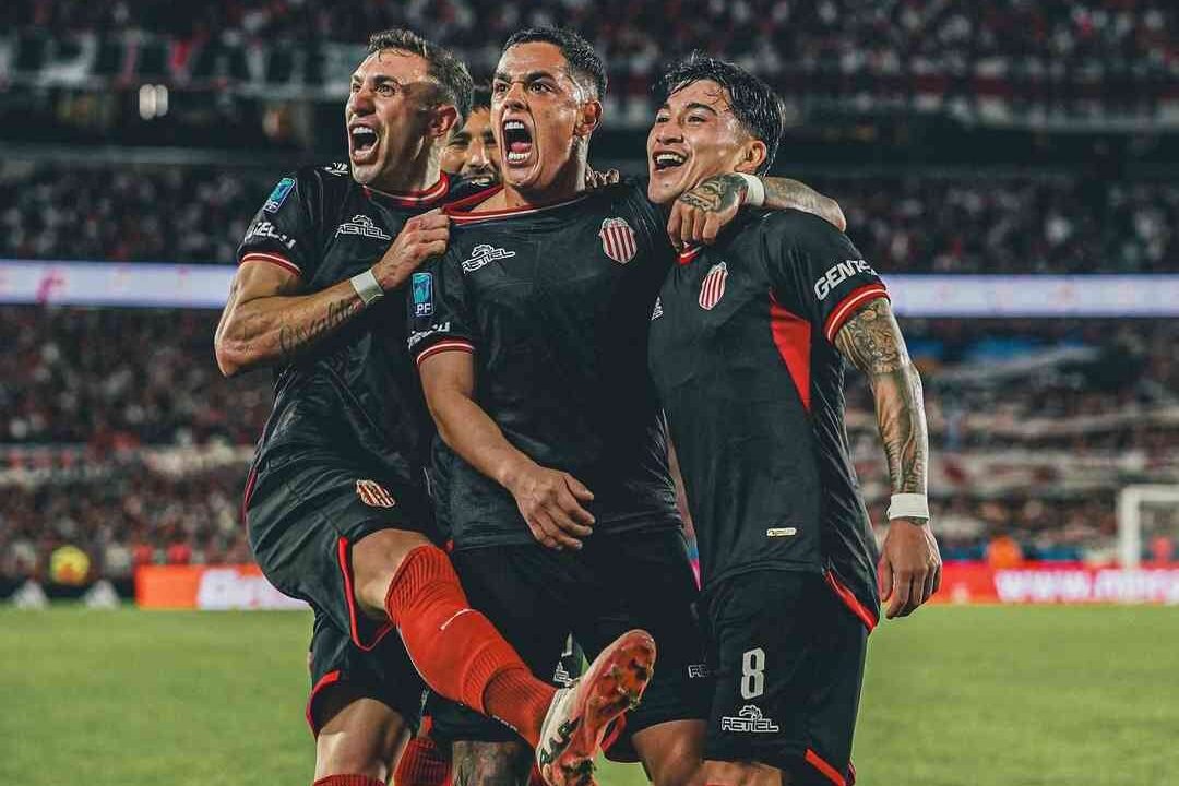 River, de papelón en papelón: cayó de local por Barracas por 1 a 0