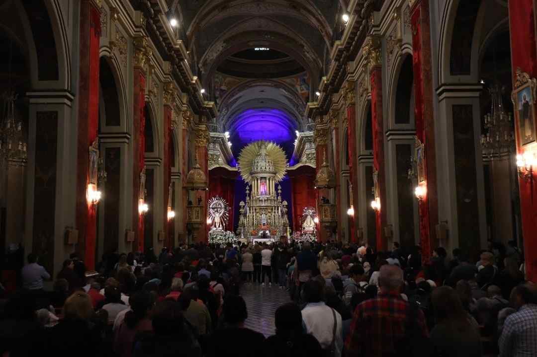 La comunidad católica de Salta inicia el tiempo del Milagro con un fuerte lema de paz