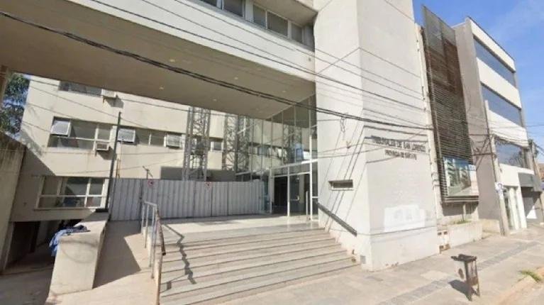 error judicial abuso permite liberación hombre acusado abusar