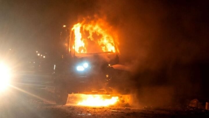 incendio camioneta Tartagal centro bomberos controlaron situación