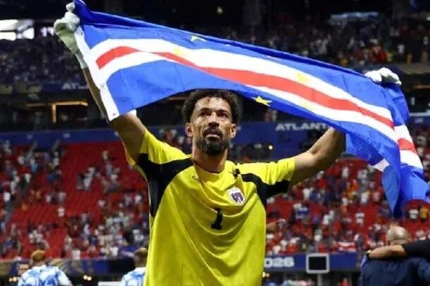 Vozinha Colo Colo estrella Cabo Verde Mundial une