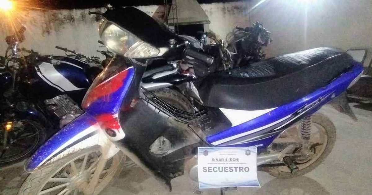 detienen a dos con más de mil dosis