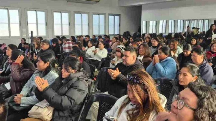 Más 300 docentes capacitaron IA herramientas
