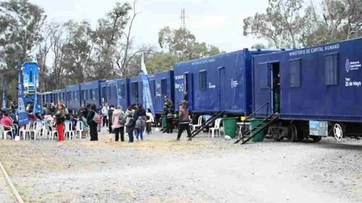 Tren 25 de Mayo