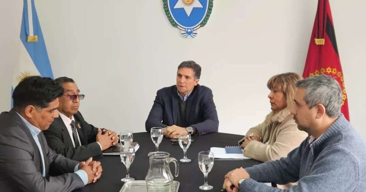 Fortalecerán diálogo institucional Fundación Azul