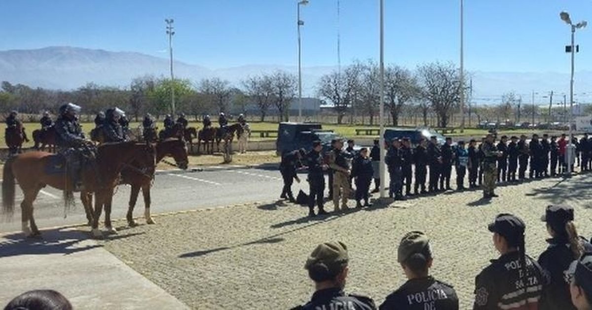 operativo con 300 efectivos