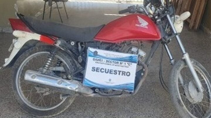 secuestran motocicleta