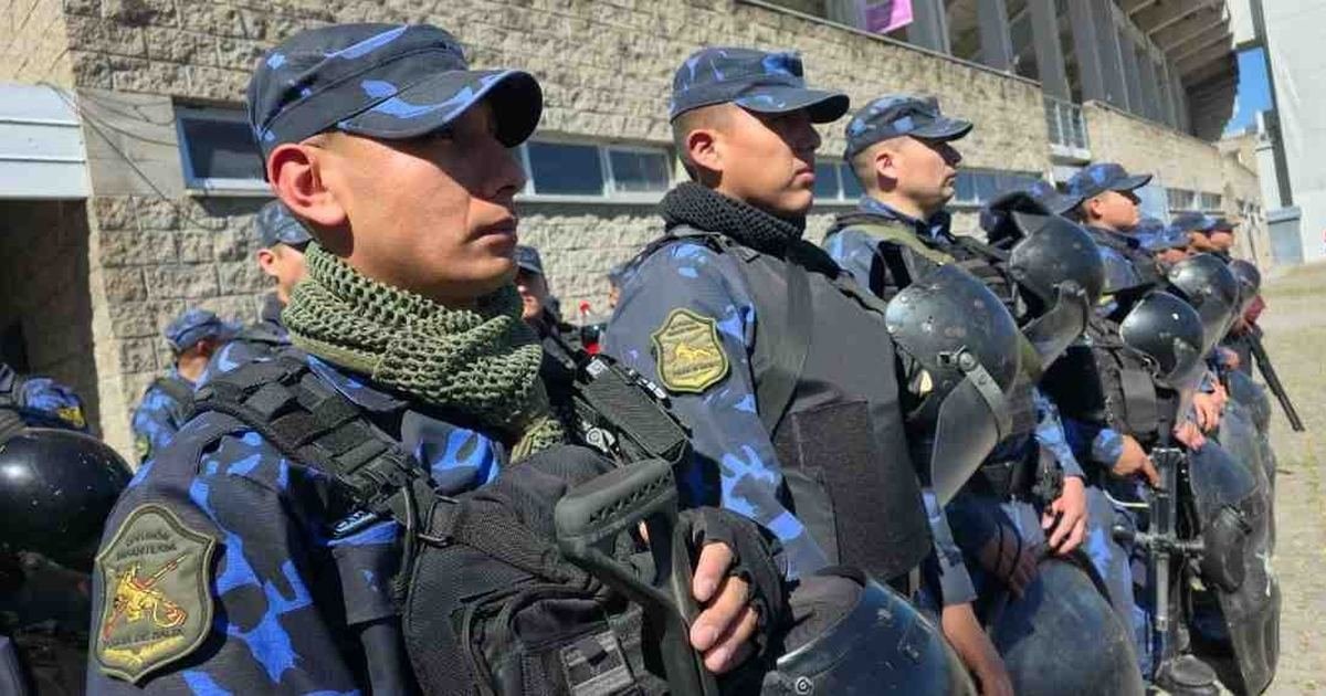 19 demorados operativo policial