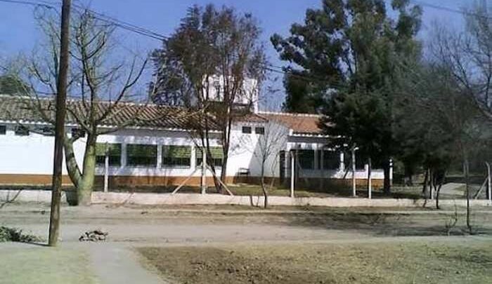 Tensión en Guachipas: un alumno amenazó a una docente con una réplica de arma