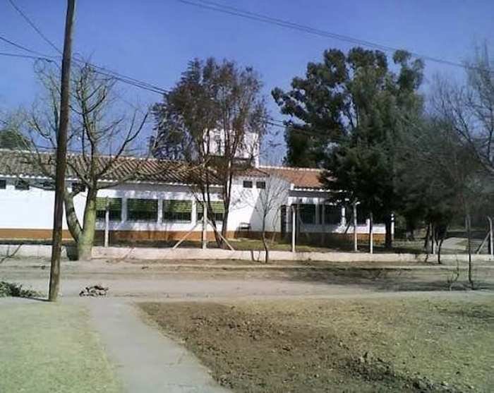 Tensión en Guachipas: un alumno amenazó a una docente con una réplica de arma