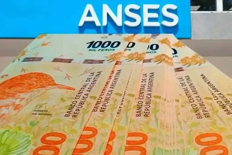 AUH con aumento en septiembre: conocé los nuevos montos y cómo se liquidan los pagos