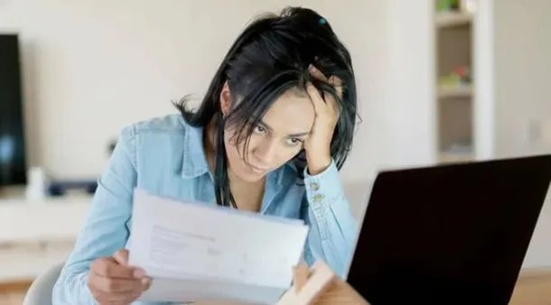 Crisis en los hogares: la morosidad familiar alcanzó un nuevo récord histórico en julio