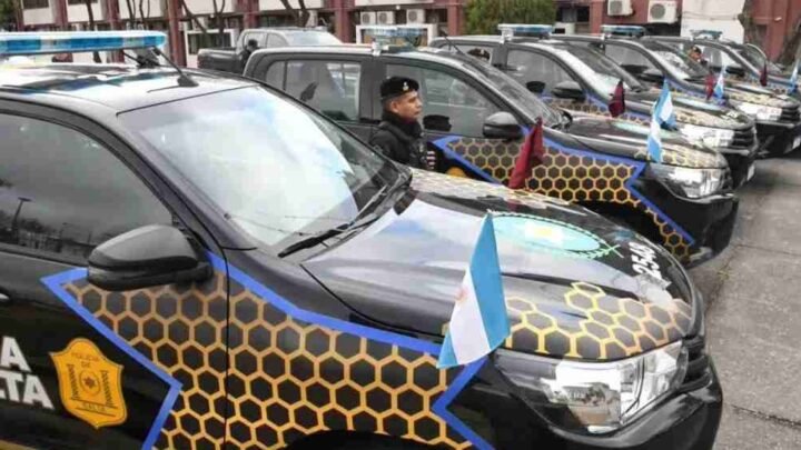 Sáenz entregará mañana móviles policiales 138