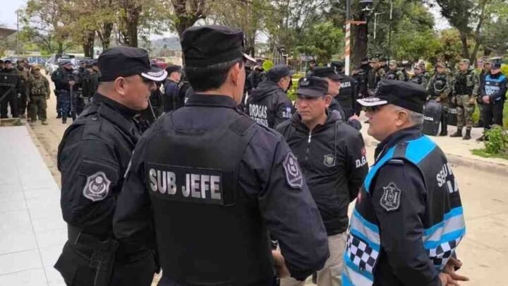 policias en Salvador Mazza