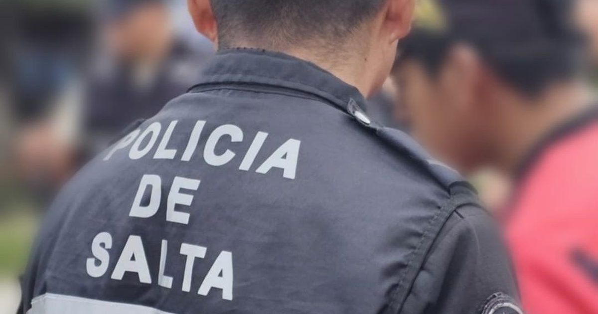 mujer demorada calle Esteco